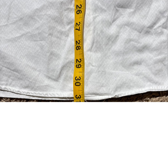 Van Heusen Mens White Slim Fit Button Down Shirt L 100% Cotton Black Buttons EUC - Picture 8 of 9
